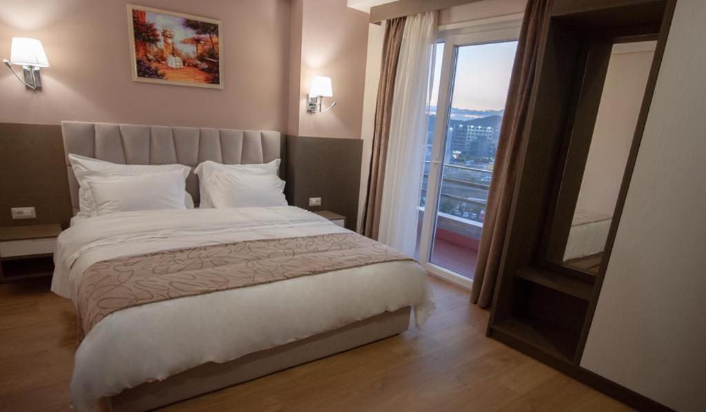 Agsel Hotel & Spa Tirana Exteriör bild