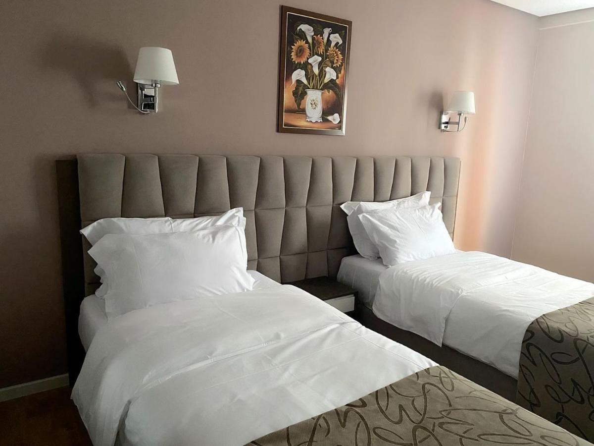 Agsel Hotel & Spa Tirana Exteriör bild