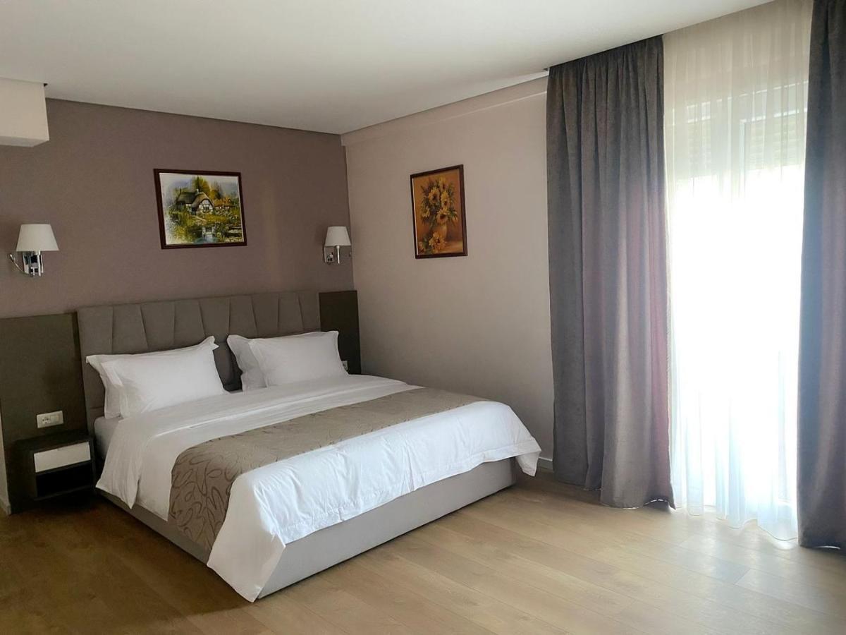 Agsel Hotel & Spa Tirana Exteriör bild