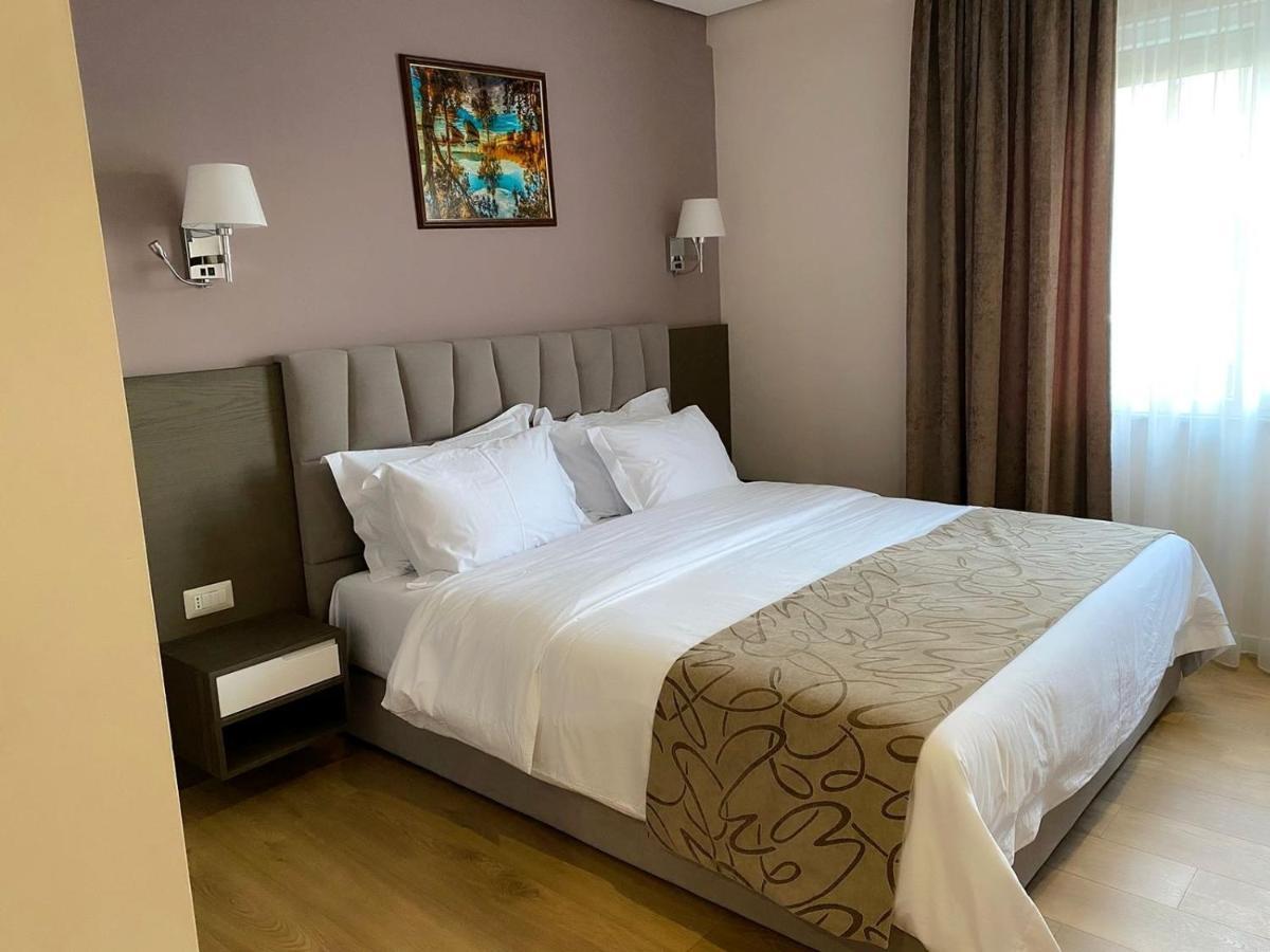 Agsel Hotel & Spa Tirana Exteriör bild