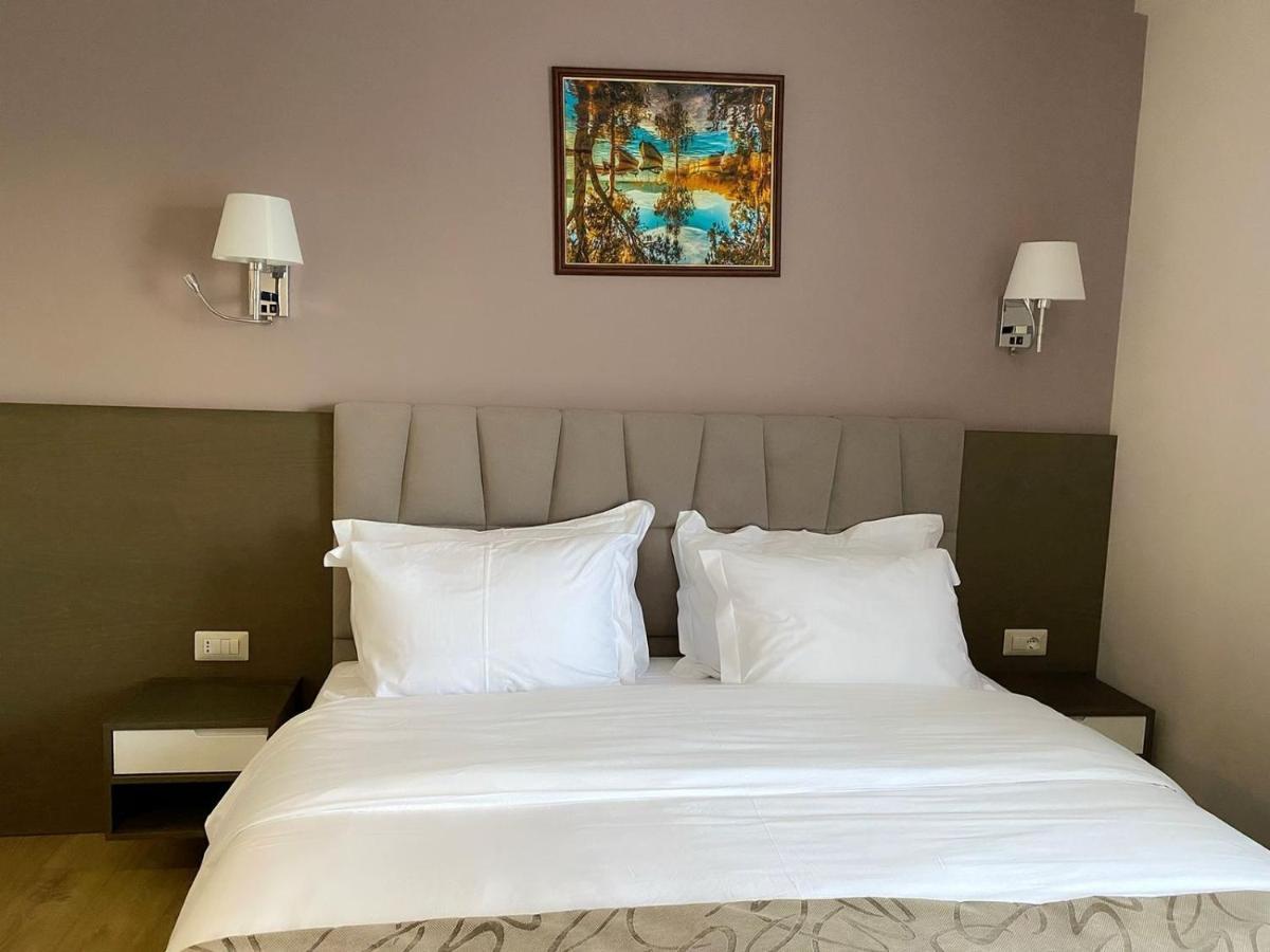 Agsel Hotel & Spa Tirana Exteriör bild