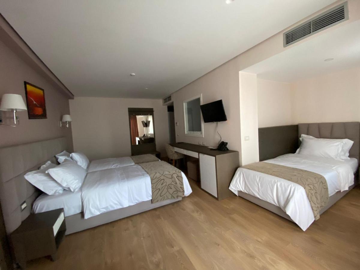 Agsel Hotel & Spa Tirana Exteriör bild