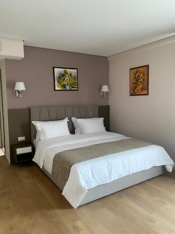 Agsel Hotel & Spa Tirana Exteriör bild