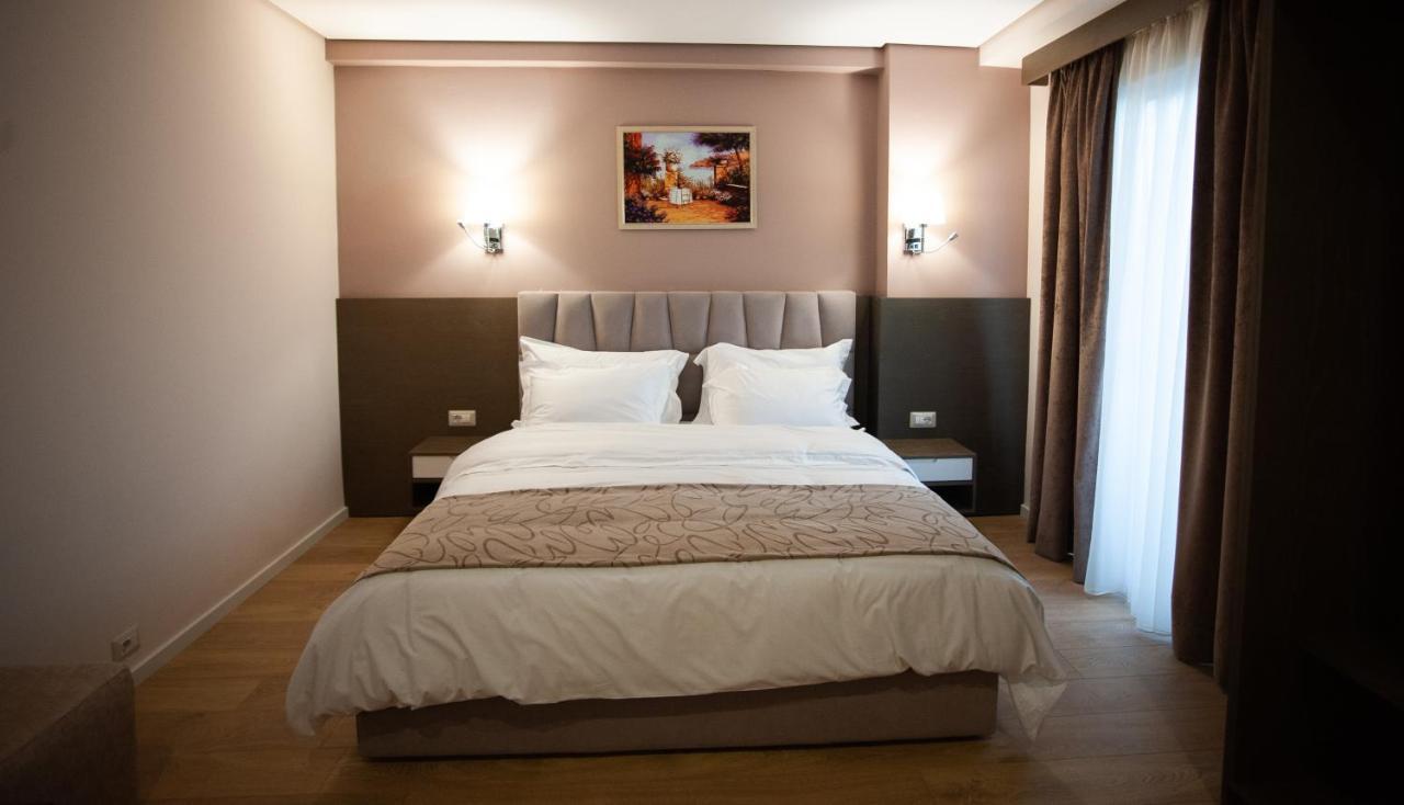 Agsel Hotel & Spa Tirana Exteriör bild